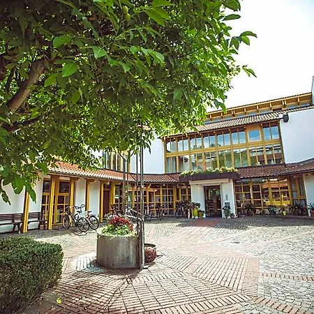 Und Appartementhof Waldeck 4*