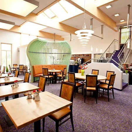 瓦尔德克酒店
